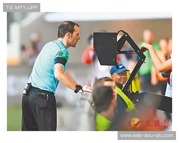 裁判误判与及时纠错：马格尼逆转胜引发的比赛监督讨论