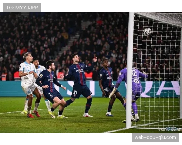 通讯：回顾巴黎圣日耳曼2025-26赛季的卫冕历程